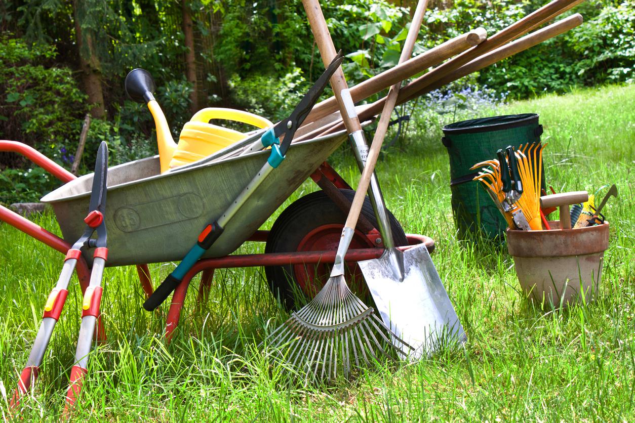 gardentools.jpg